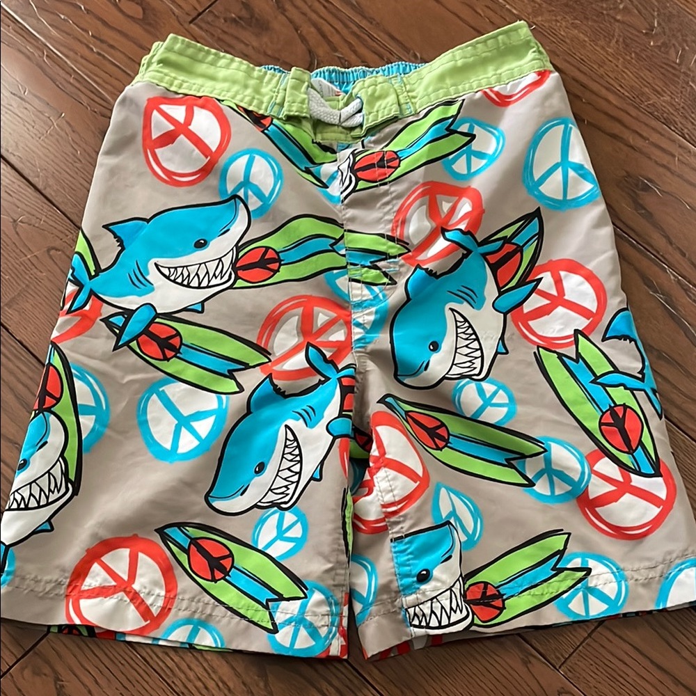 🔥 5/$25 - Colorful Shark Print Swim Trunks